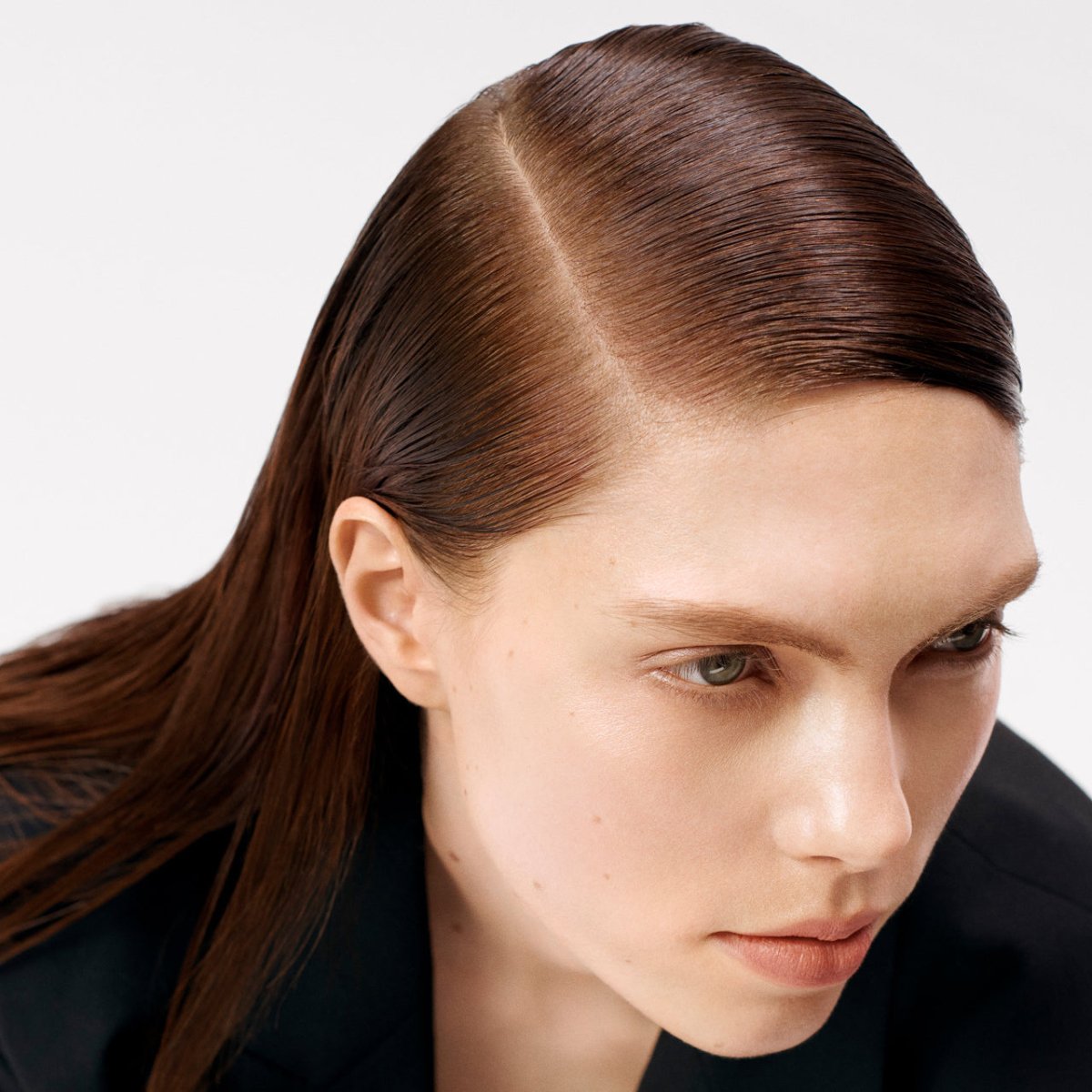 Sebastian Professional Reshaper Strong Hold & Touchable Feel Hairspray 300ml - Salonmarjoahola - Shop