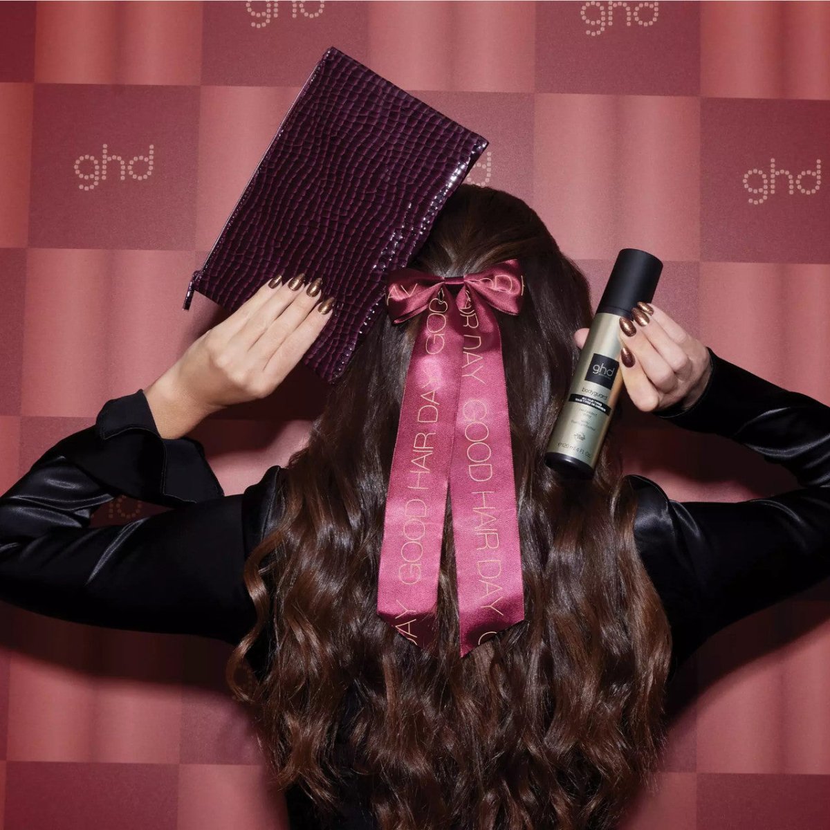 UUSI GHD STYLE - Lahjapakkaus Sävyssä Cherry Chic, Mukana Kiusklipsi - Salonmarjoahola - Shop